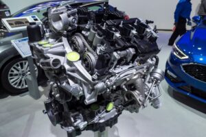 What is the difference between 2.7 EcoBoost and 3.5 EcoBoost? Which one is better?