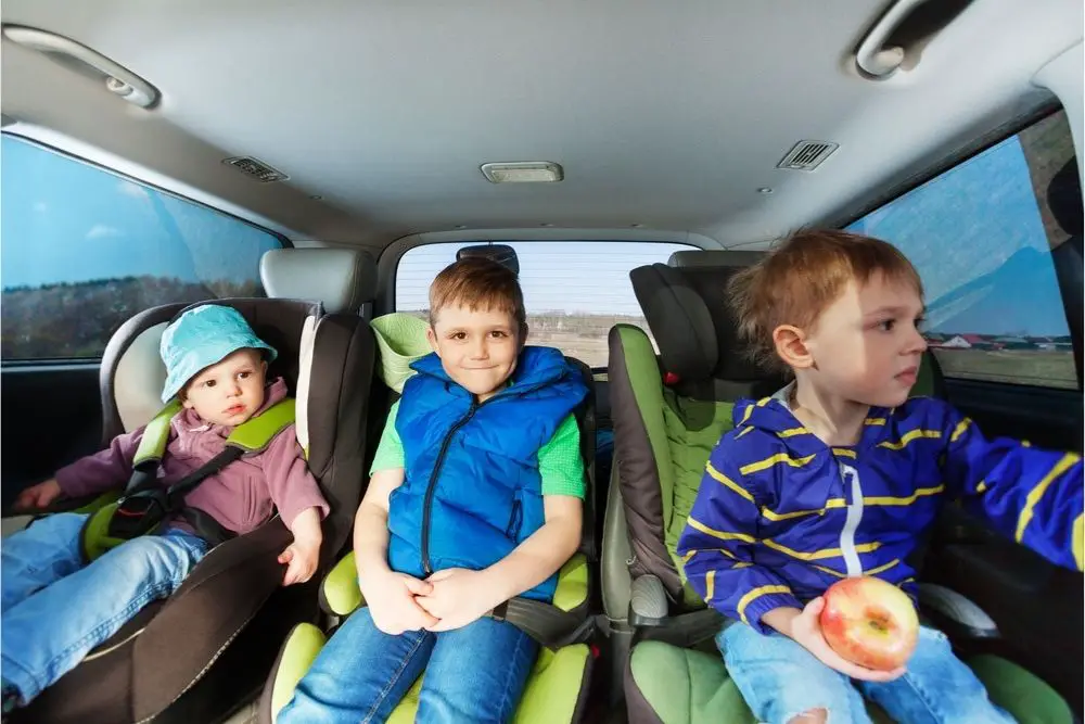 Does it depend on using a baby seat by age?