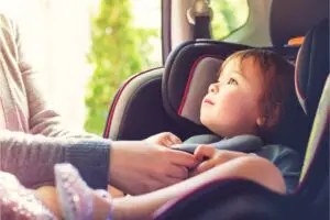 How should I be a safe passenger for my kids? Read my complete guides