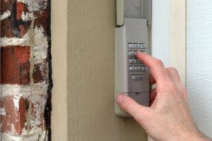 Reprograming your clicker garage keypad proper way