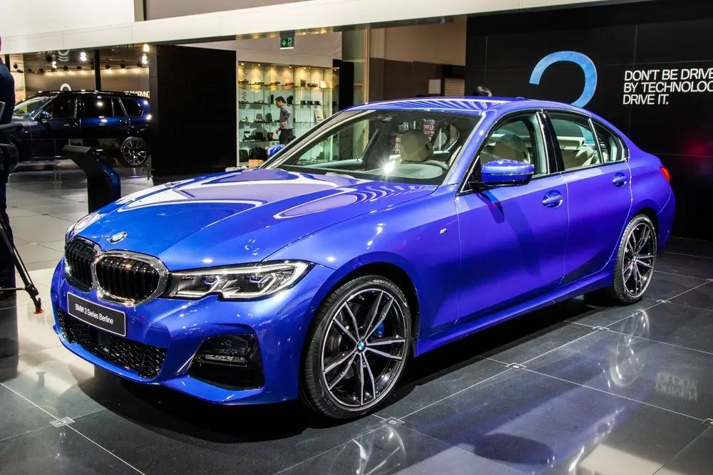 Is the BMW 3 Series reliable? If so then old ones are better than the latest ones?