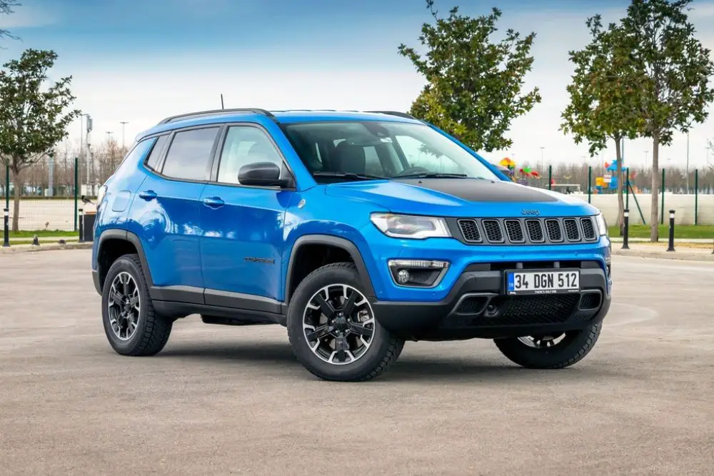 Let's find out which year models of Jeep Compass are reliable to drive