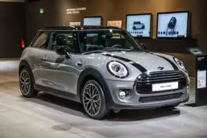 Let's find out if Mini Coopers can last long or not