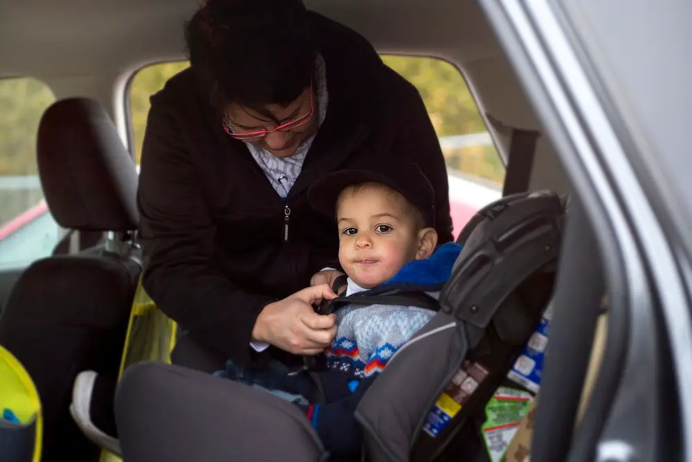 Connecticut Car Seat Laws & Requirements [2023 Updated]