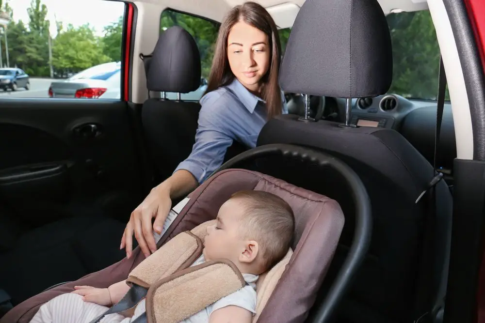 Learn how much does your child has to weigh to sit in the front seat in South Carolina
